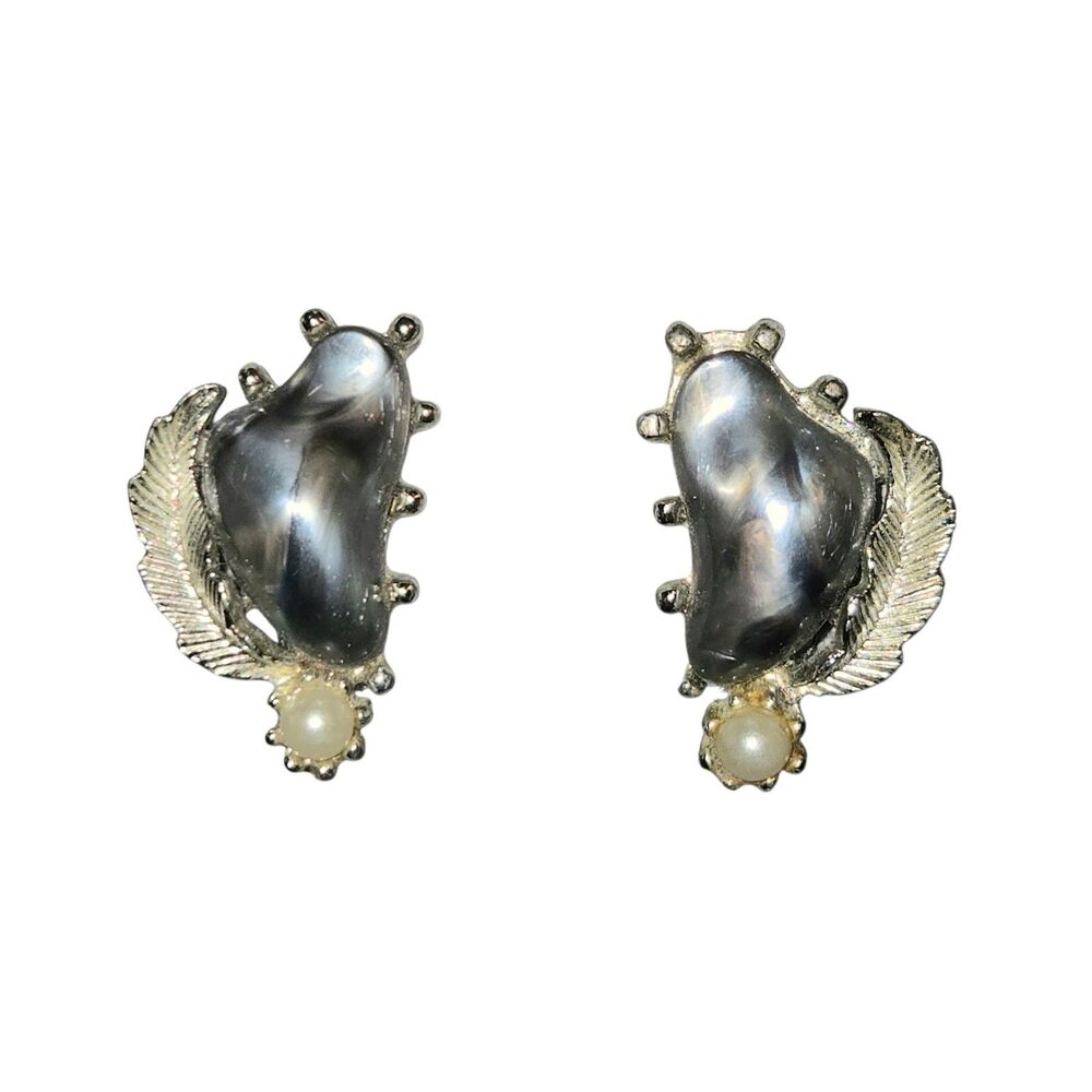 Coro Signed Vintage Gray Pearlescent‎ Moonglow Thermoset Lucite Clip-On Earrings